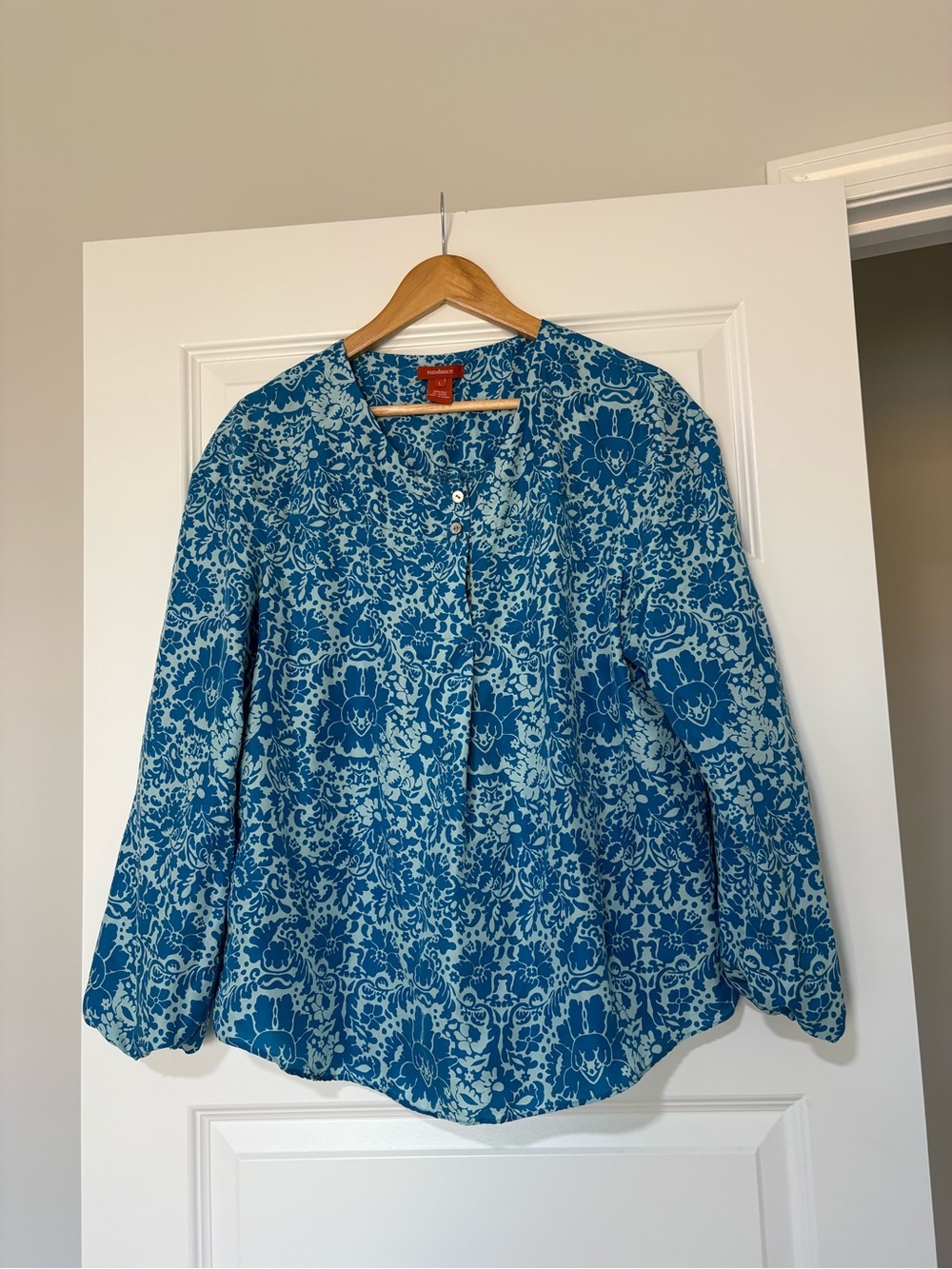 100% Silk Sundance Peasant Core Whimsie Feminine Women's Size Large Floral Shirt